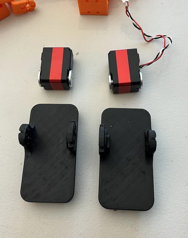 Connecting ankle pitch servos - Step 1